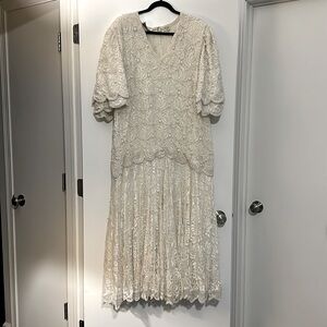 Laurence Kazar dress, size 4X. Pearls and sequins sequins on lace.